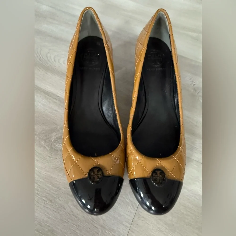Tory Burch Quilted Patent Leather Cap Toe Block Heel Pumps Tan Black Women 8.5